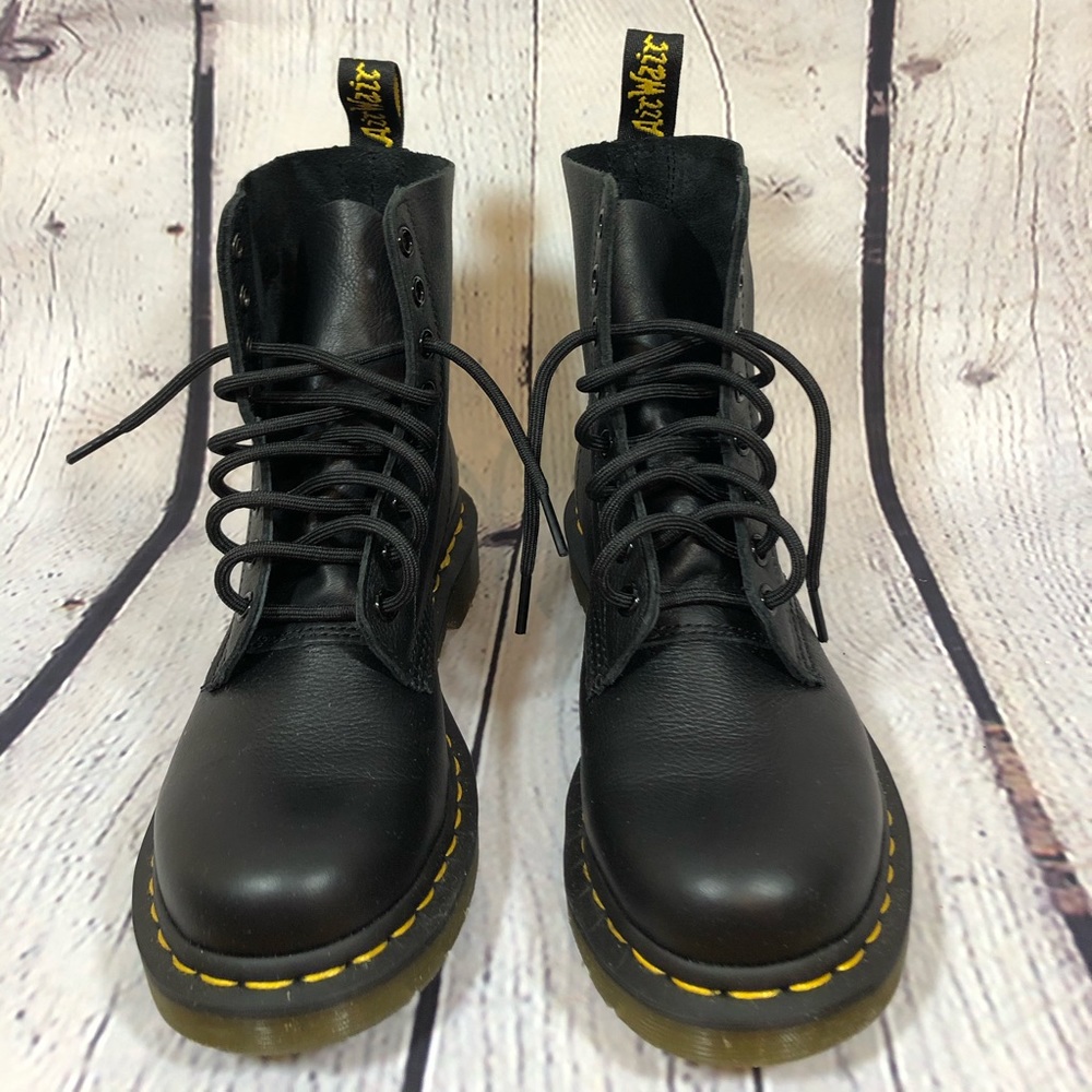 Woman’s Size 6 Virginia Pascal Dr.Martens